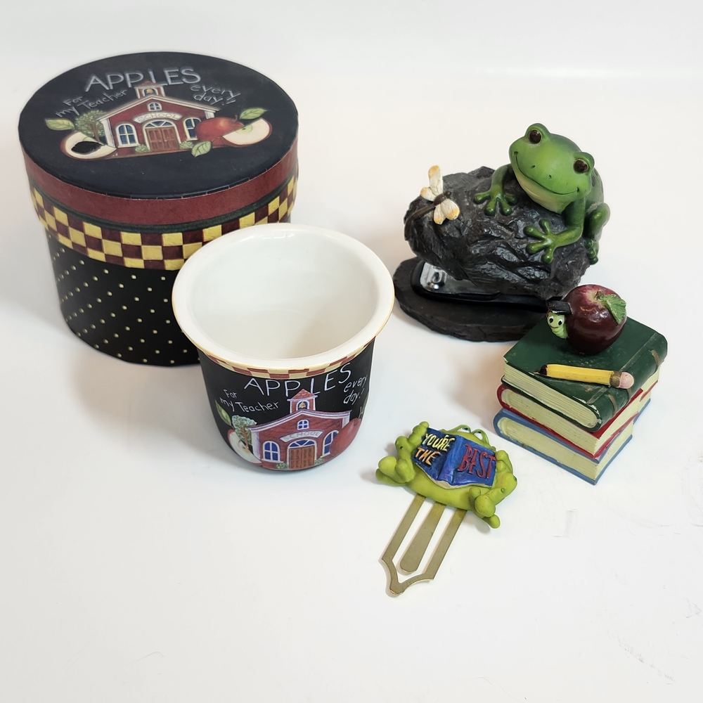 OFFICE Bundle Charming Frog and Apple Themed Decor Gift Set